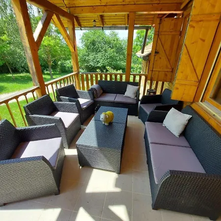 Cerduso Vendeghaz Guest house Simonfa
